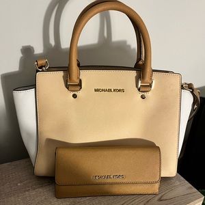 MK Purse with wallet